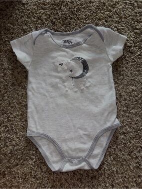 Cream Baby One-Piece Bodysuit with Moon & Star Embroidery